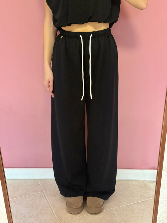 Pantalone lacci🖤
